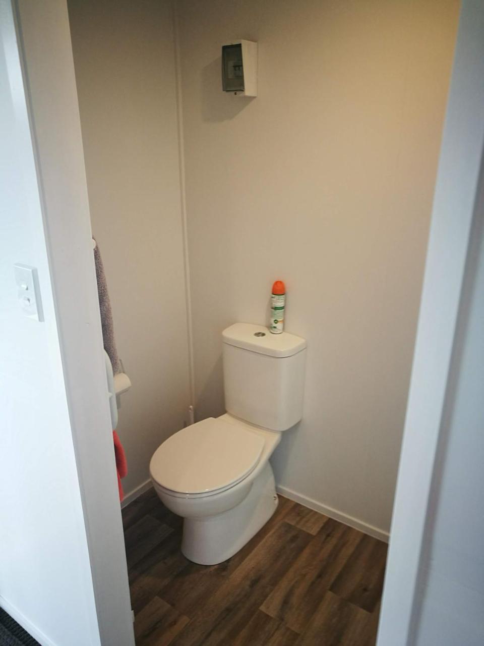 Budget Cabin Accommodation - Bed Shower Toilet Waihi Kültér fotó